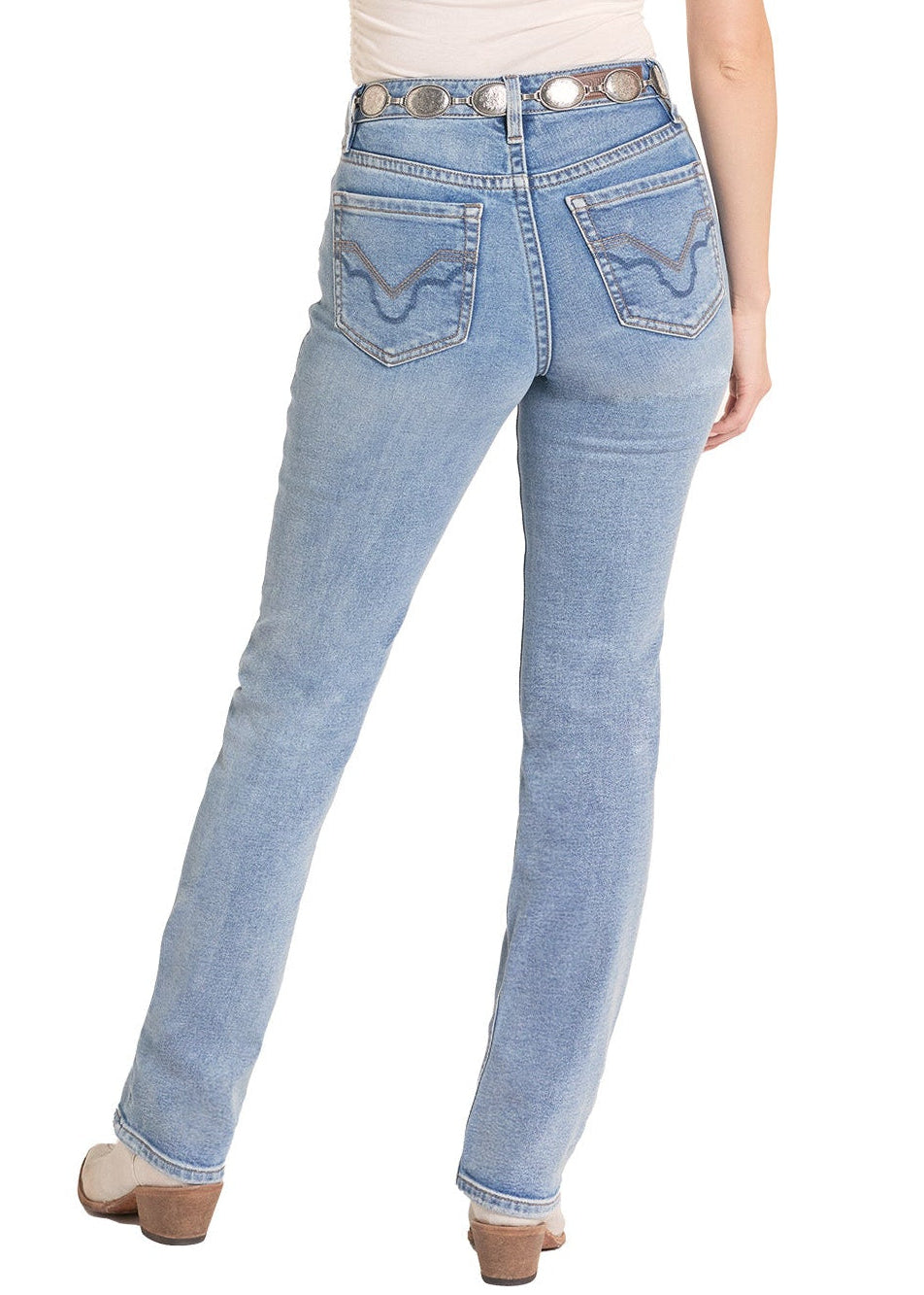 Woman wearing light blue jeans and a beige hat on a white background