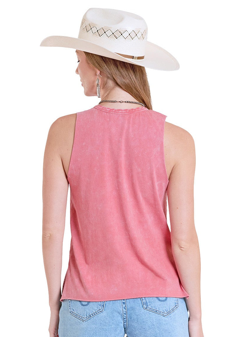 Women wearing a distressed wash tank from the back. 